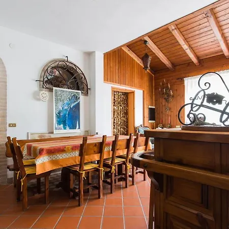 Oda ve Kahvaltı Casa Country Mirano